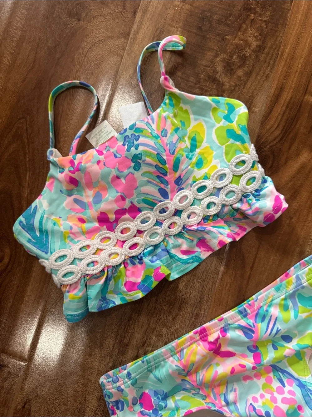 Lilly Pulitzer catch the wave Two-Piece Bikini Set size 4 like new